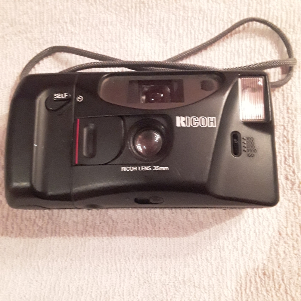 Vintage Ricoh Shotmaster FF 35mm Camera